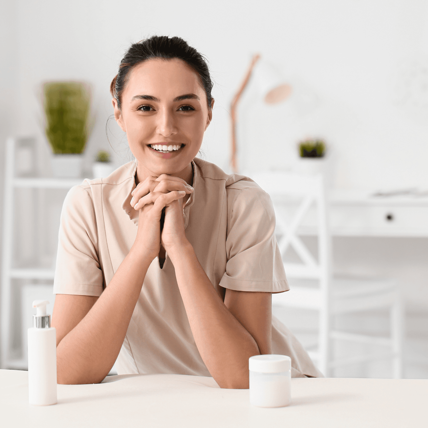 Cash-Pay vs Insurance for SLPs: Which Private Practice Model Is Right for Speech Therapists?